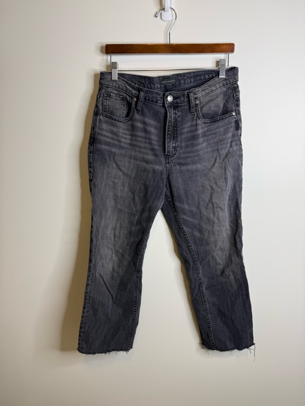 Silver Jeans Frisco Straight Size 29High Rise Waist Distressed Black Classic
